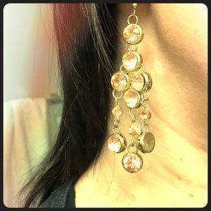 Sparkling 🍑 peach colored earings